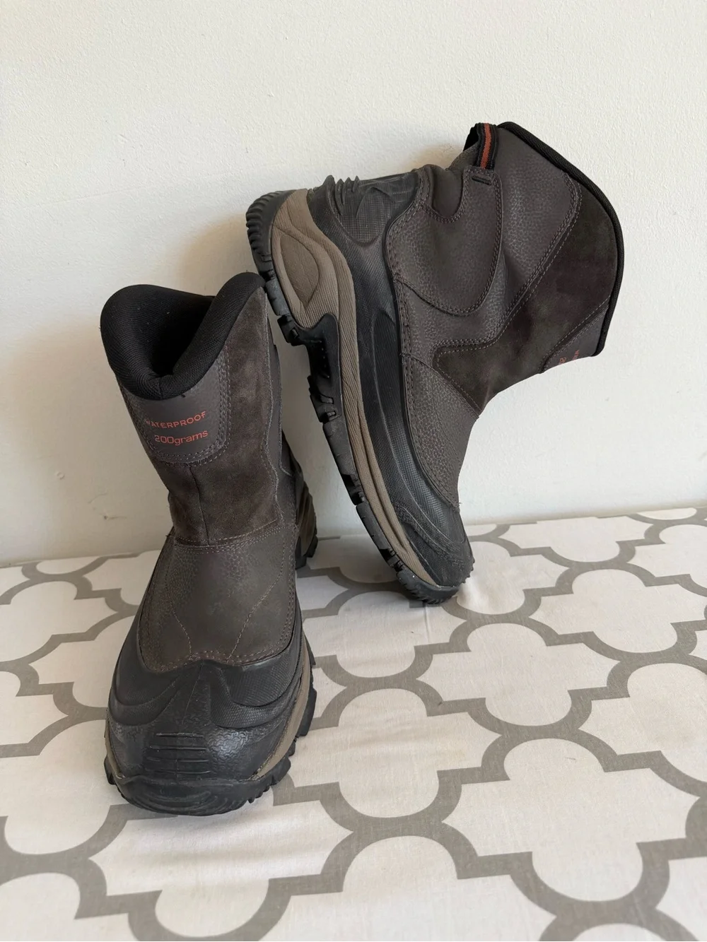 Columbia Men's Brown and Black Waterproof Snow Boots with Red Accents